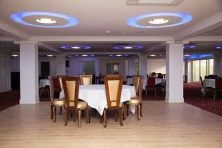 Ballroom/Hall 4 of 20
