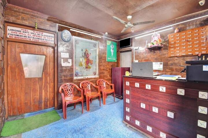 OYO 805742 Vikram Lodge