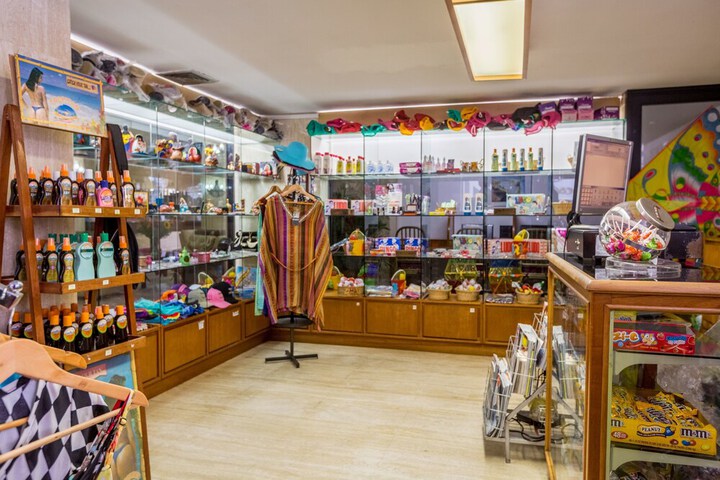 Gift Shop 61 of 84