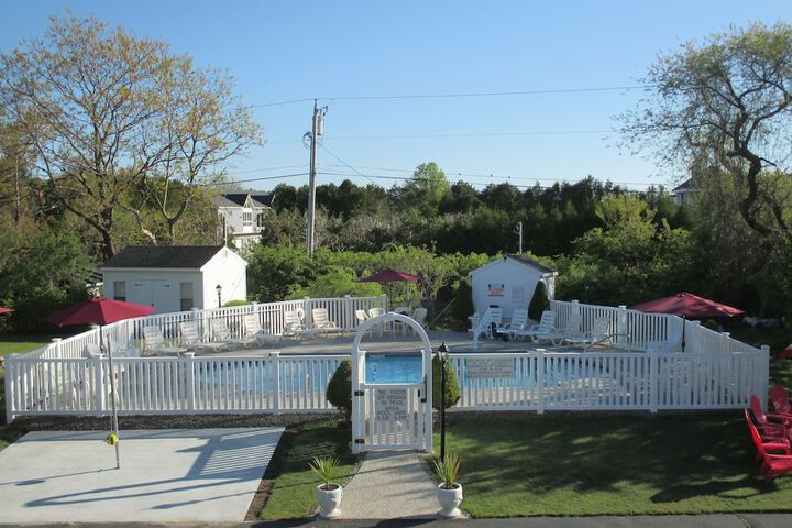 Pool 29 of 50