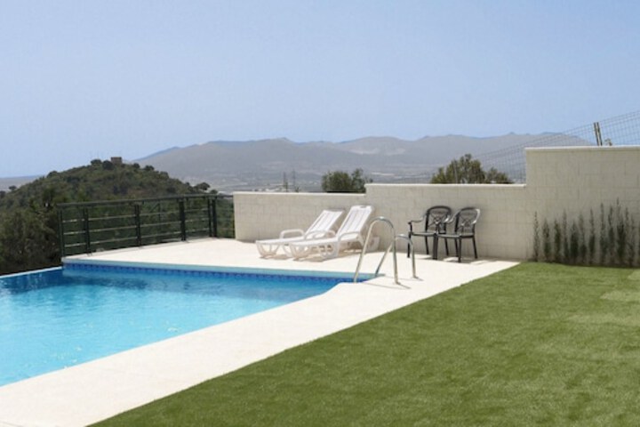Hotel with Pool