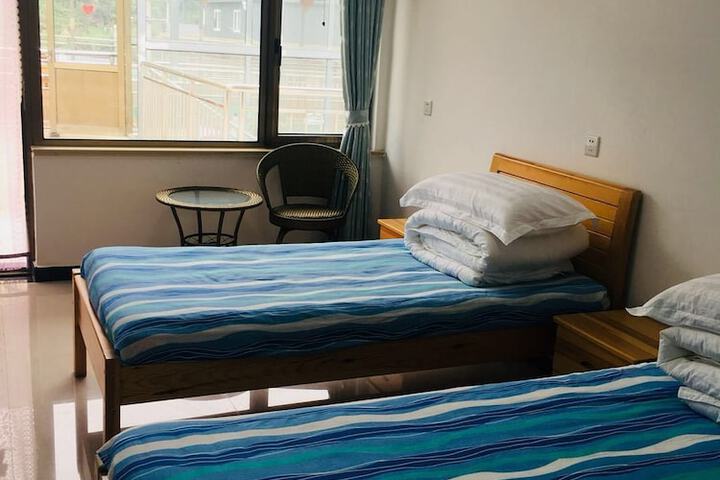 Room 3 of 15