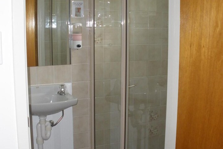 Room 32 of 55