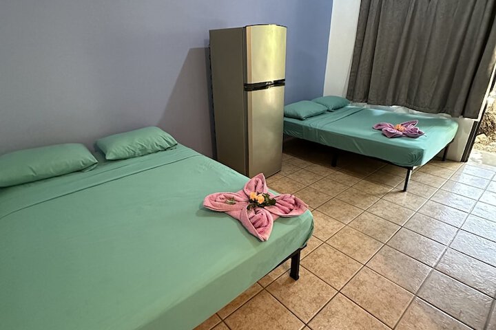 Room 4 of 17