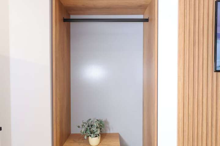 Room 12 of 73