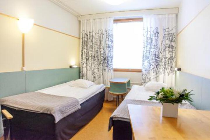 Room 4 of 6