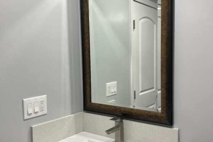 Room 7 of 10