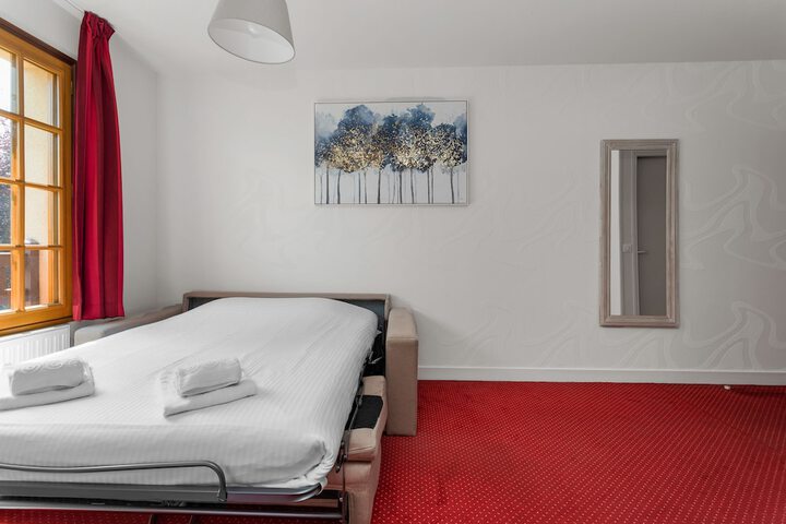 Room 33 of 133