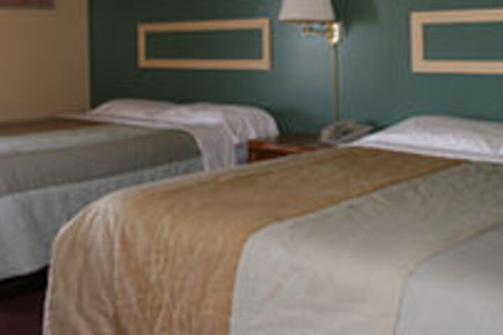 Room 3 of 8