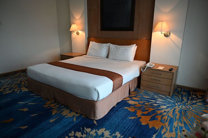 Room 9 of 46