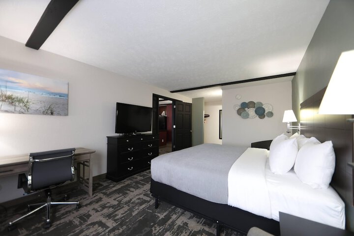 Room 10 of 30