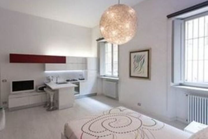 Room 10 of 21