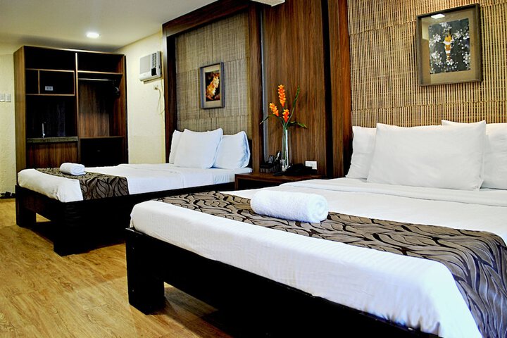 Room 6 of 42