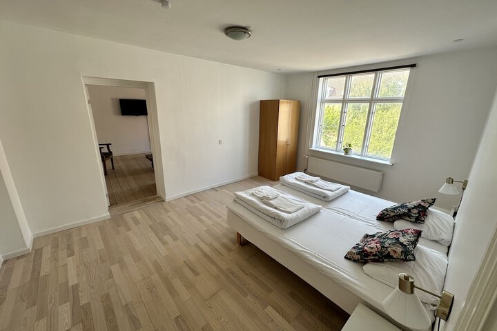 Room 14 of 25