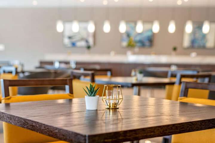 Breakfast area