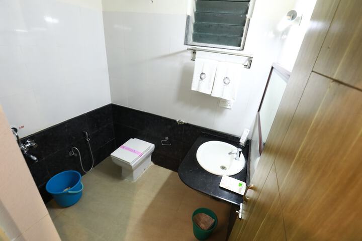 Clean Restrooms