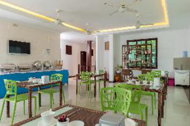 Crystal Sands Villa