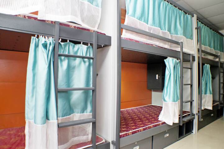 Room 16 of 29