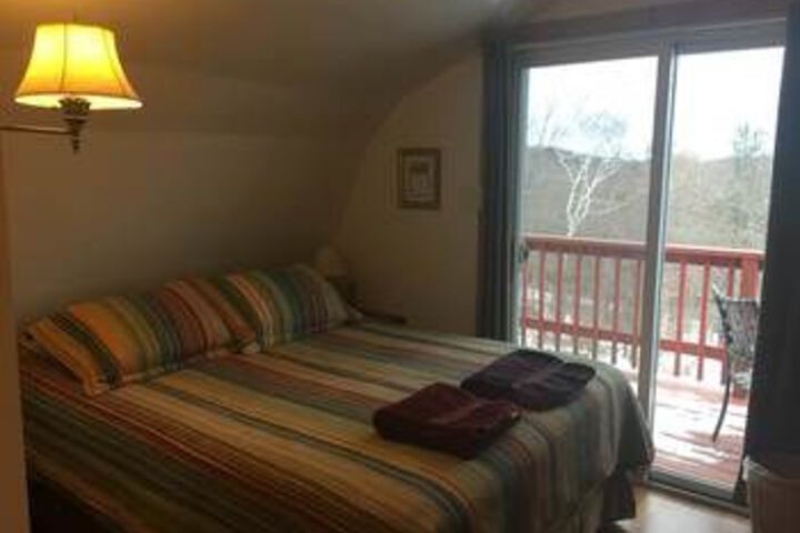 Room 16 of 40