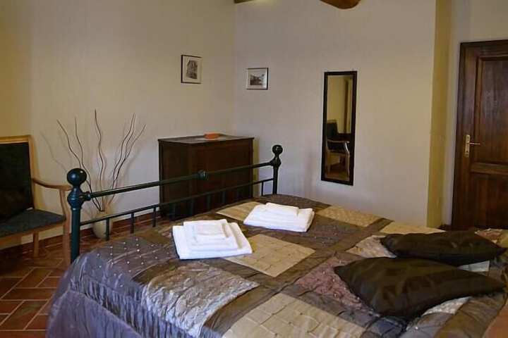 Room 90 of 176