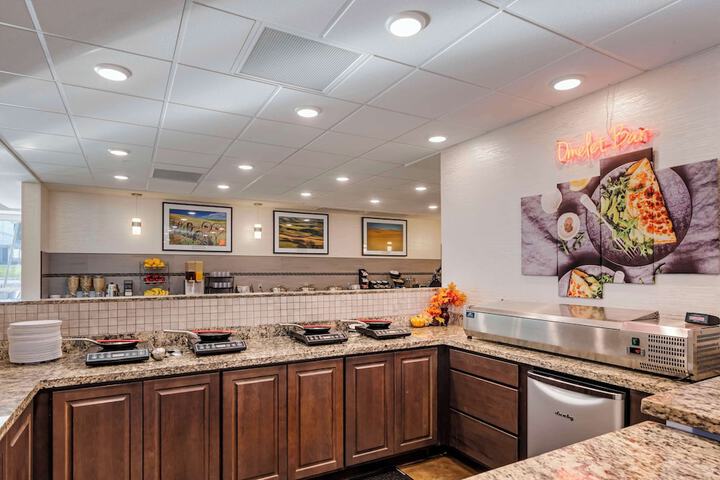 Breakfast area