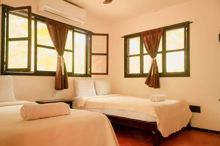 Room 13 of 89