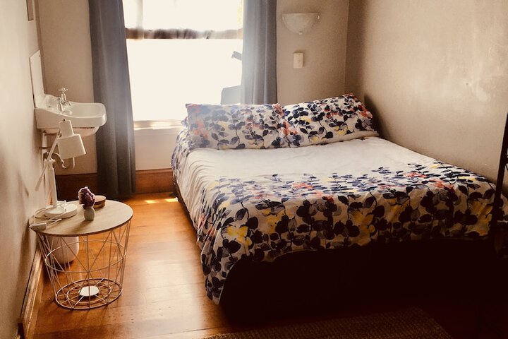 Room 3 of 9
