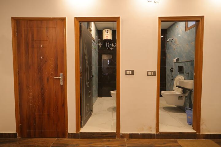Room 19 of 28