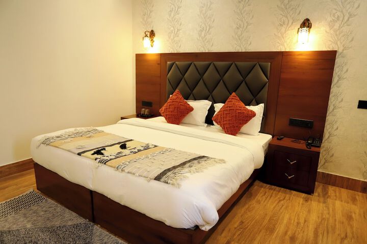 Room 15 of 46
