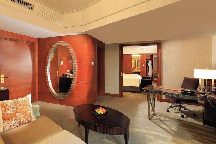 Room 15 of 85