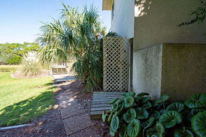 Property Grounds 20 of 39