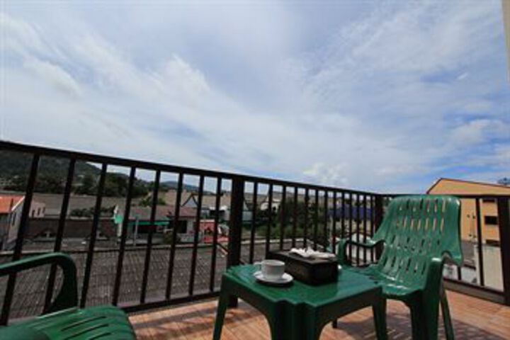 Terrace/Patio 3 of 42