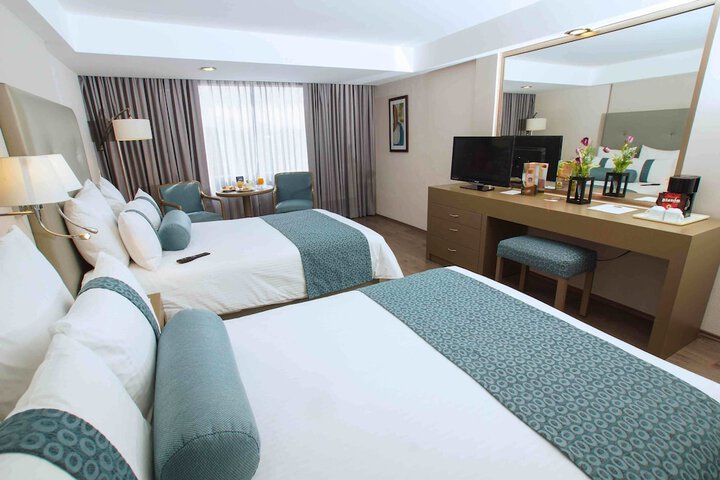 Room 10 of 221