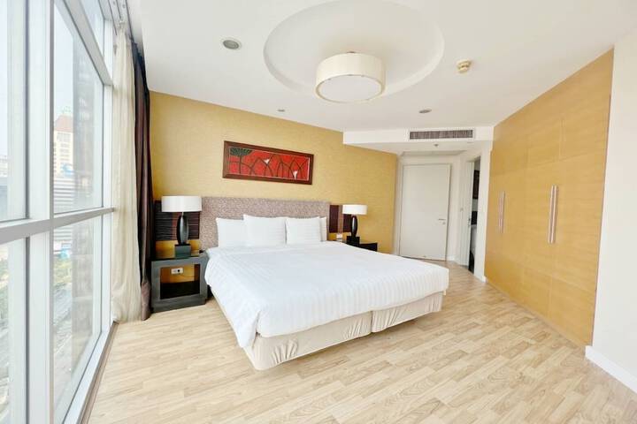 Room 14 of 78