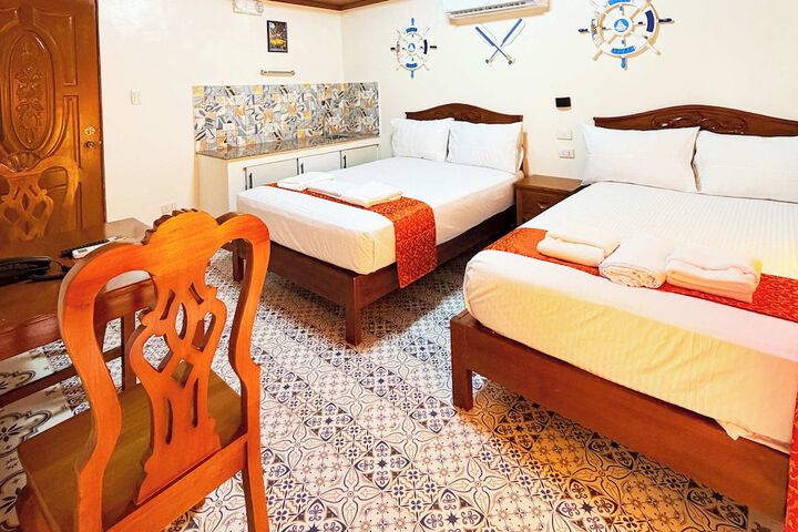 Room 15 of 68