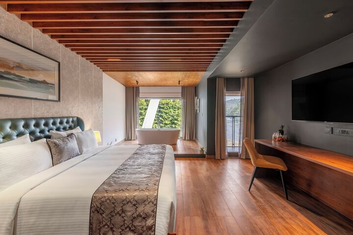 Room 17 of 45