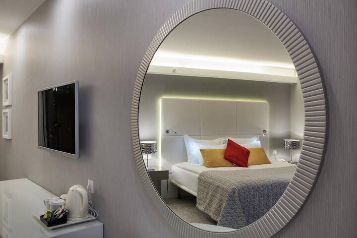 Room 41 of 303