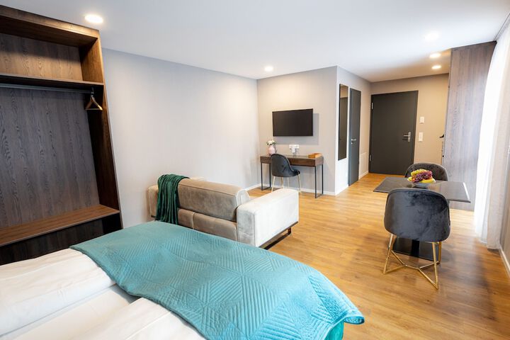 Room 17 of 29