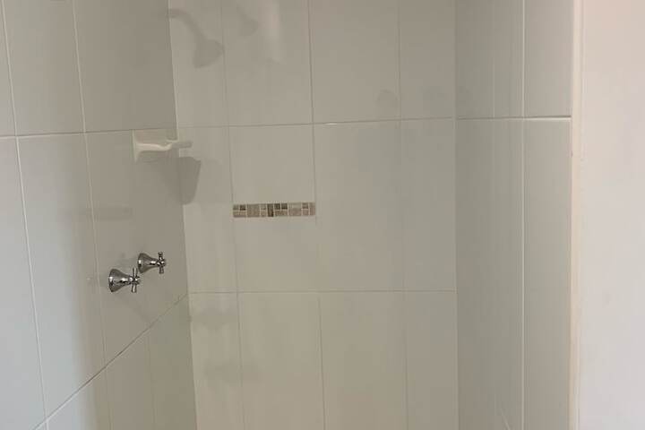 Room 21 of 27