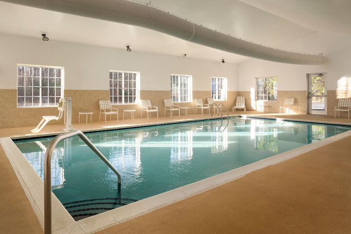 Hotel with Pool