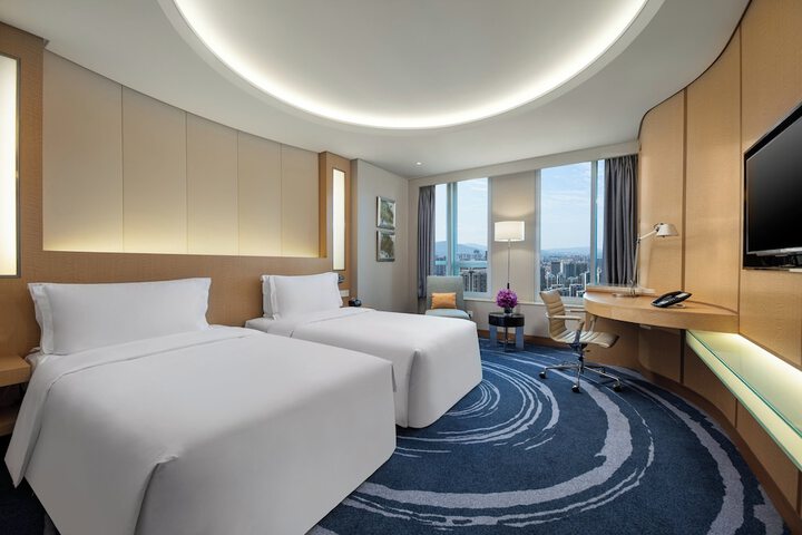 Room 8 of 88