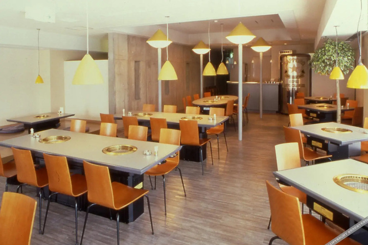 restaurant