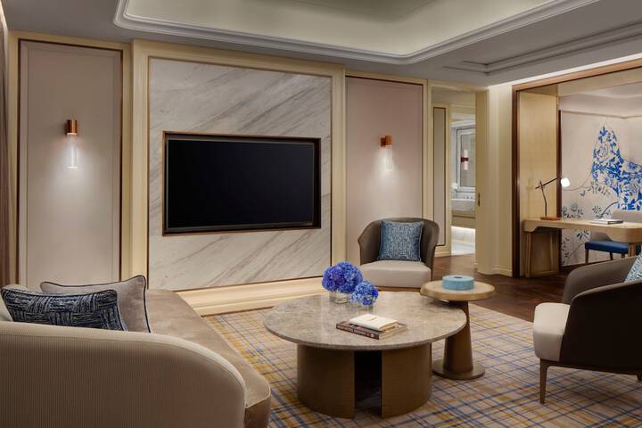 Room 15 of 109