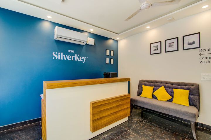 SILVERKEY EXECUTIVE STAYS 19653 STAR MAL
