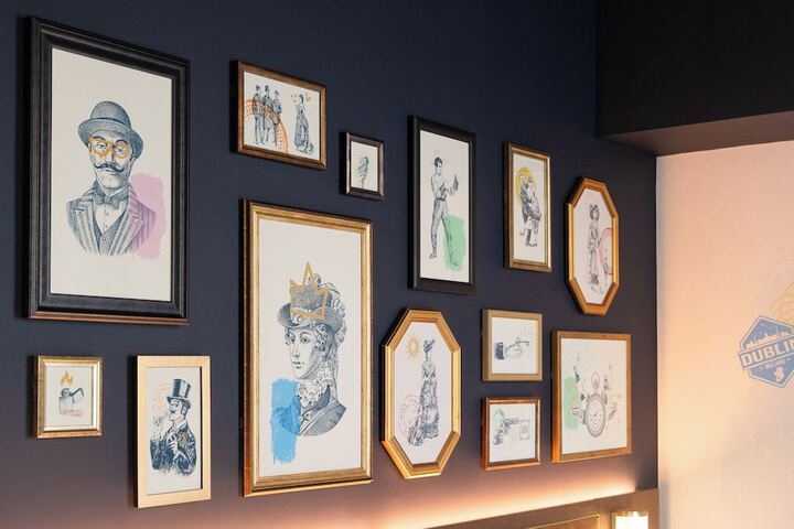 Room 10 of 27
