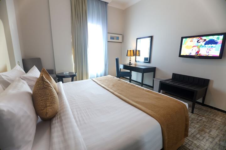 Room 5 of 39