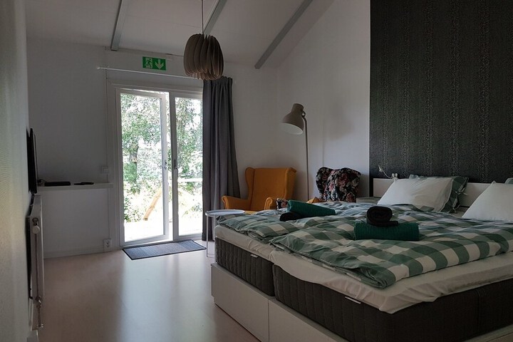 Room 10 of 62