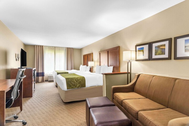 1 King Bed Suite (8 of 26)