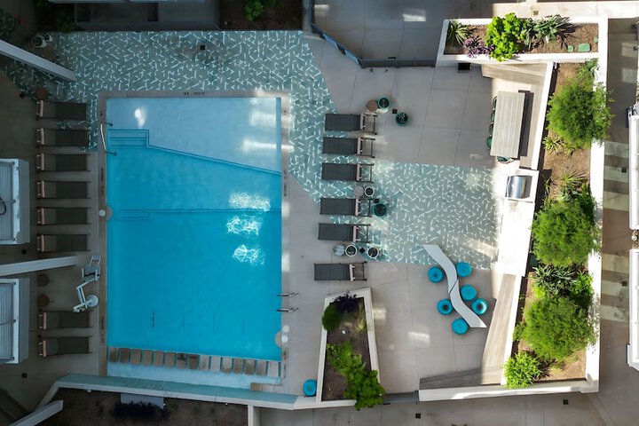 Pool 582 of 656