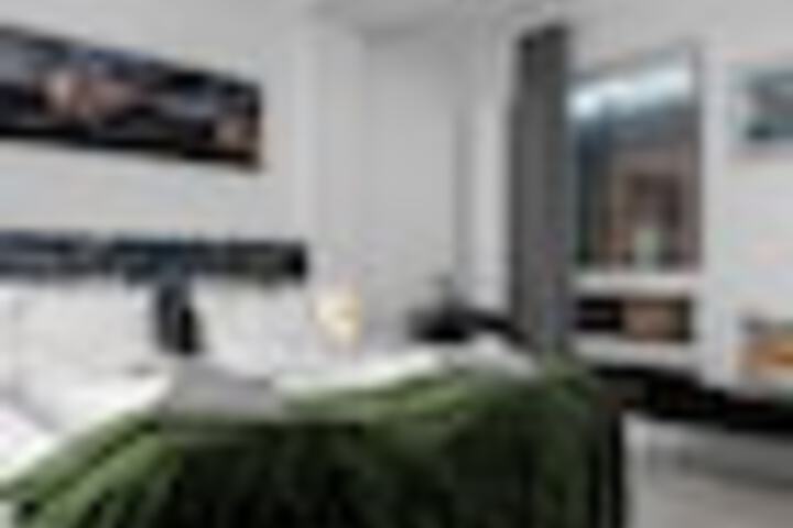 Room 116 of 219